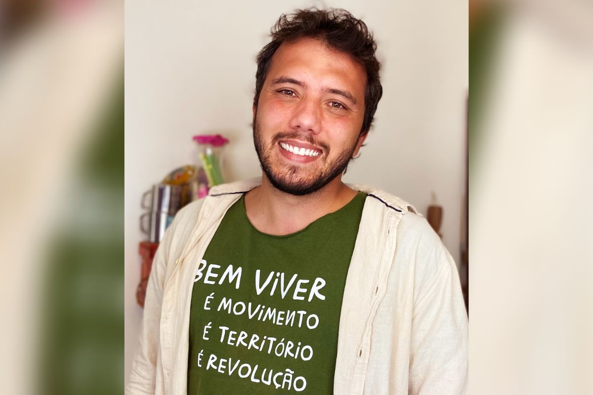 Ativista brasileiro preso em Israel é colocado em solitária, afirma família