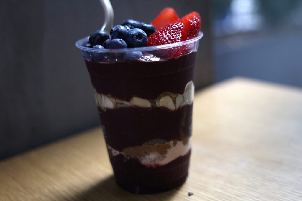 Açaí brasileiro pode virar alimento de luxo nos EUA com tarifaço de Trump | Economia
