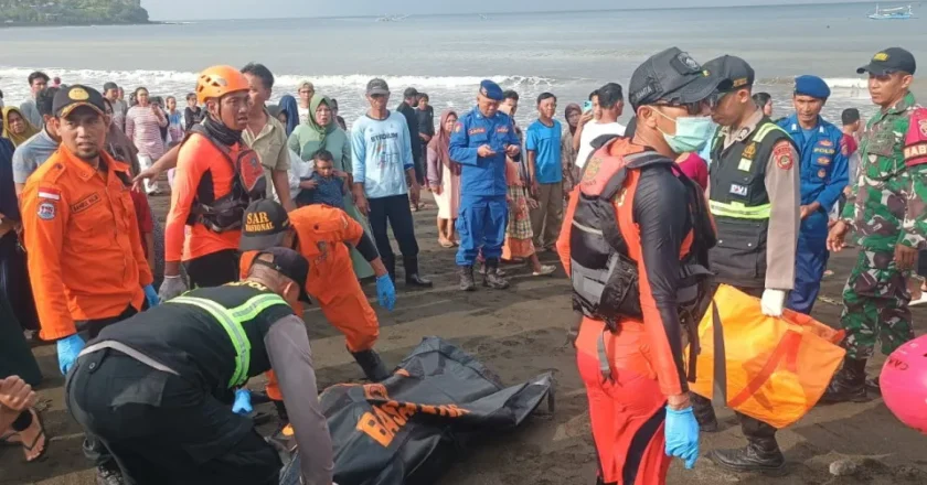 Naufrágio na Indonésia deixa 4 mortos e 38 desaparecidos