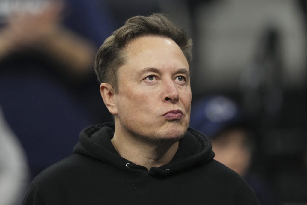 Musk mandou Starlink desligar internet durante operação da Ucrânia contra Rússia em 2022, diz agência | Tecnologia