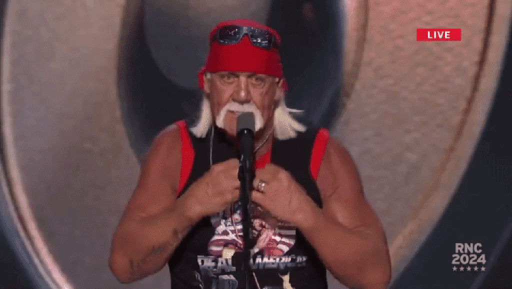 Hulk Hogan rasgou camisa para declarar apoio a Trump nas eleições em 2024 | Mundo