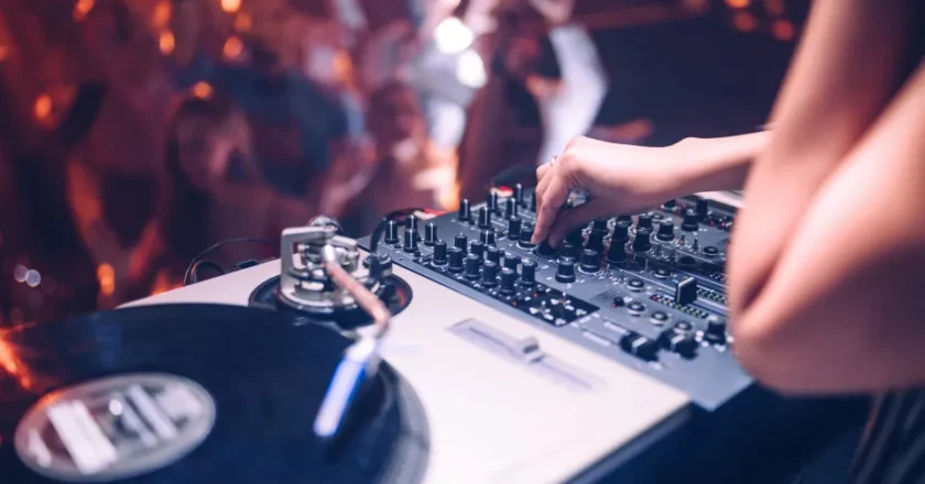 Bélgica descobre que DJ enigmático é membro da família real