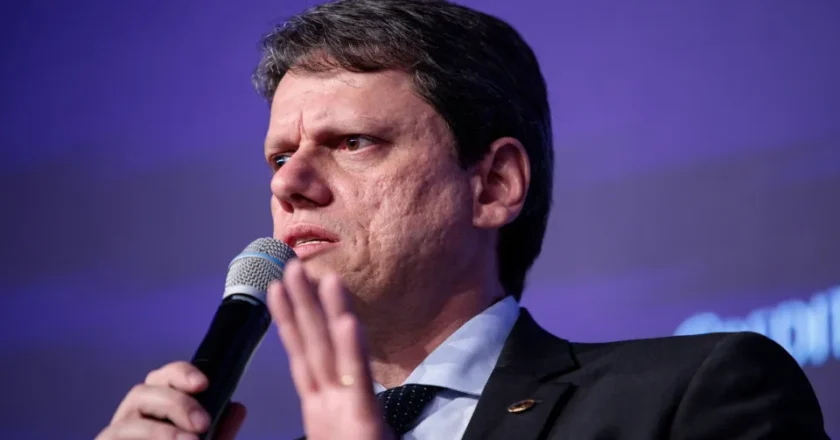 Após atacar governo Lula, Tarcísio diz que Brasil precisa de pacificação