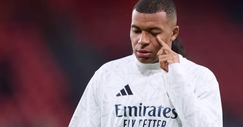 Mbappé é internado com gastroenterite e desfalca o Real no Mundial