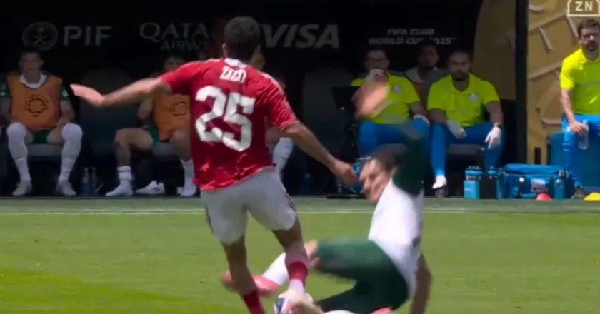 Palmeiras no Mundial: Raphael Veiga quase é expulso após entrada dura