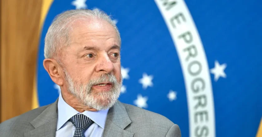 Lula chama Bolsonaro de fujão e diz que ex-presidente deve ir ao xilindró