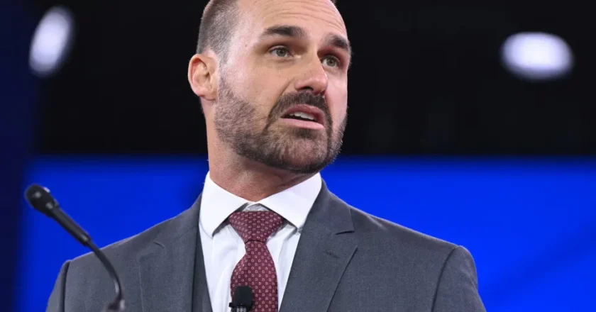 Eduardo Bolsonaro diz que Motta e Alcolumbre podem sofrer sanções dos EUA