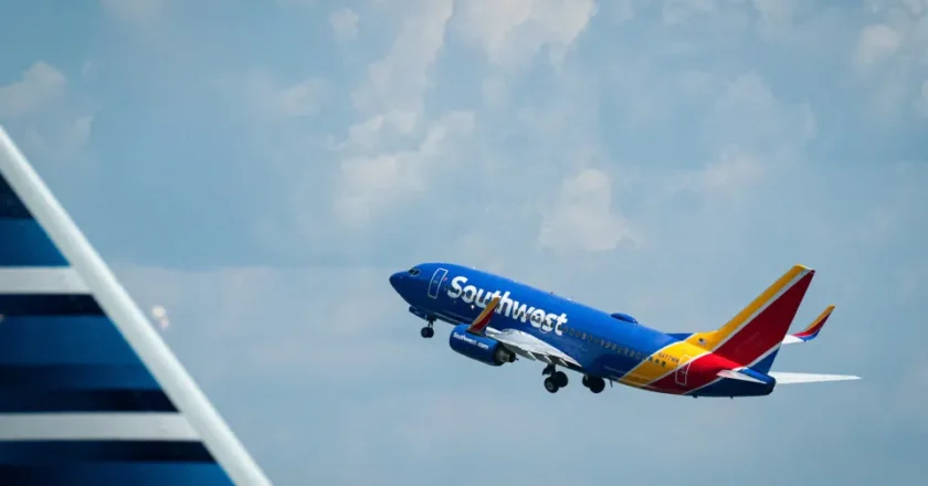 Avião fez “manobra agressiva” para não colidir nos EUA; vídeo